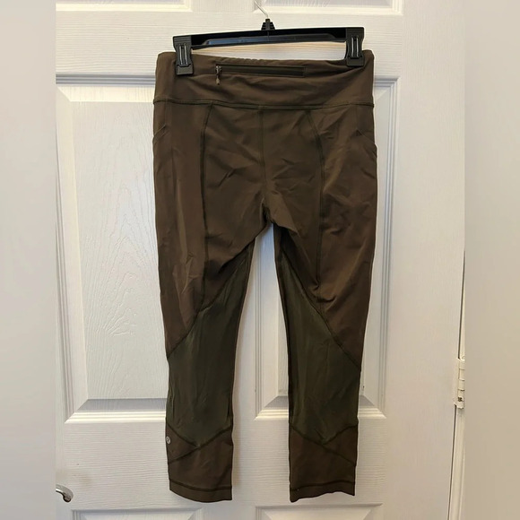 Lululemon Sz 6 Pace Rival 22” Crop Leggings  Dark Olive - Picture 3 of 6